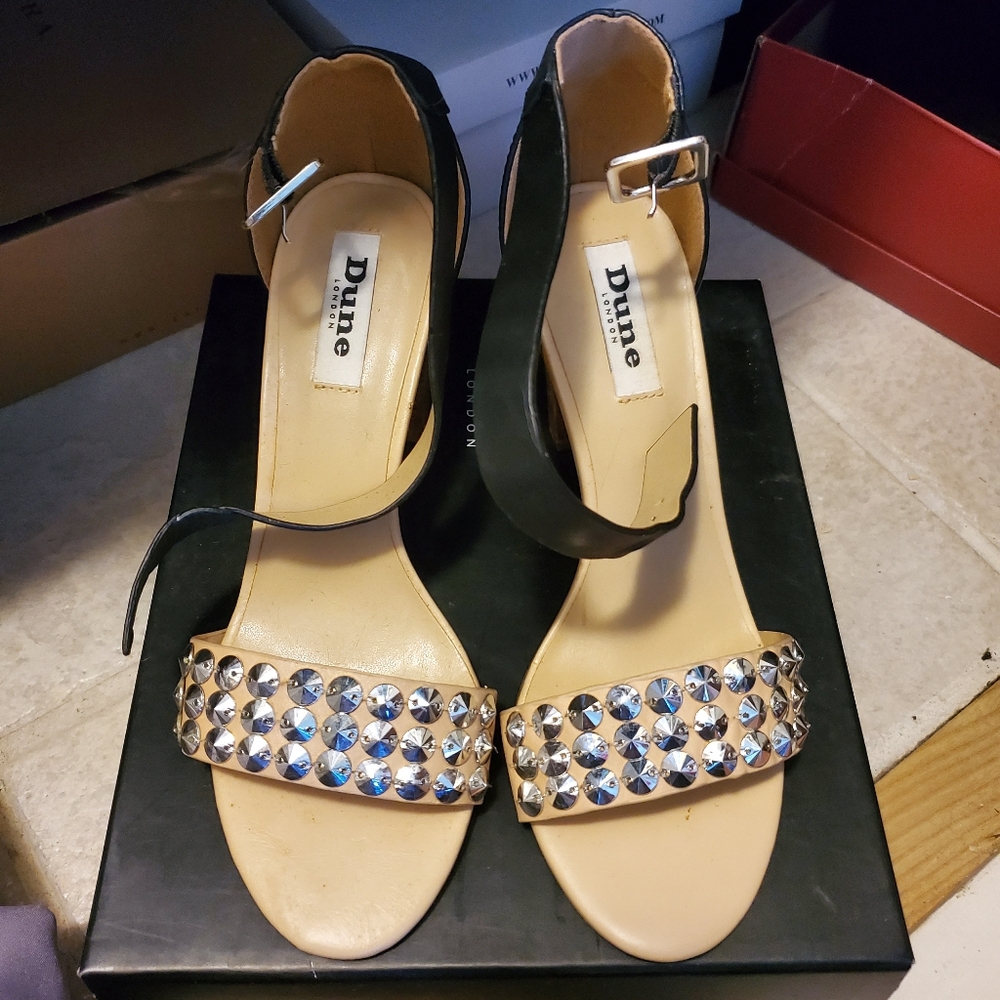 Ridiculously cute Dune block heels